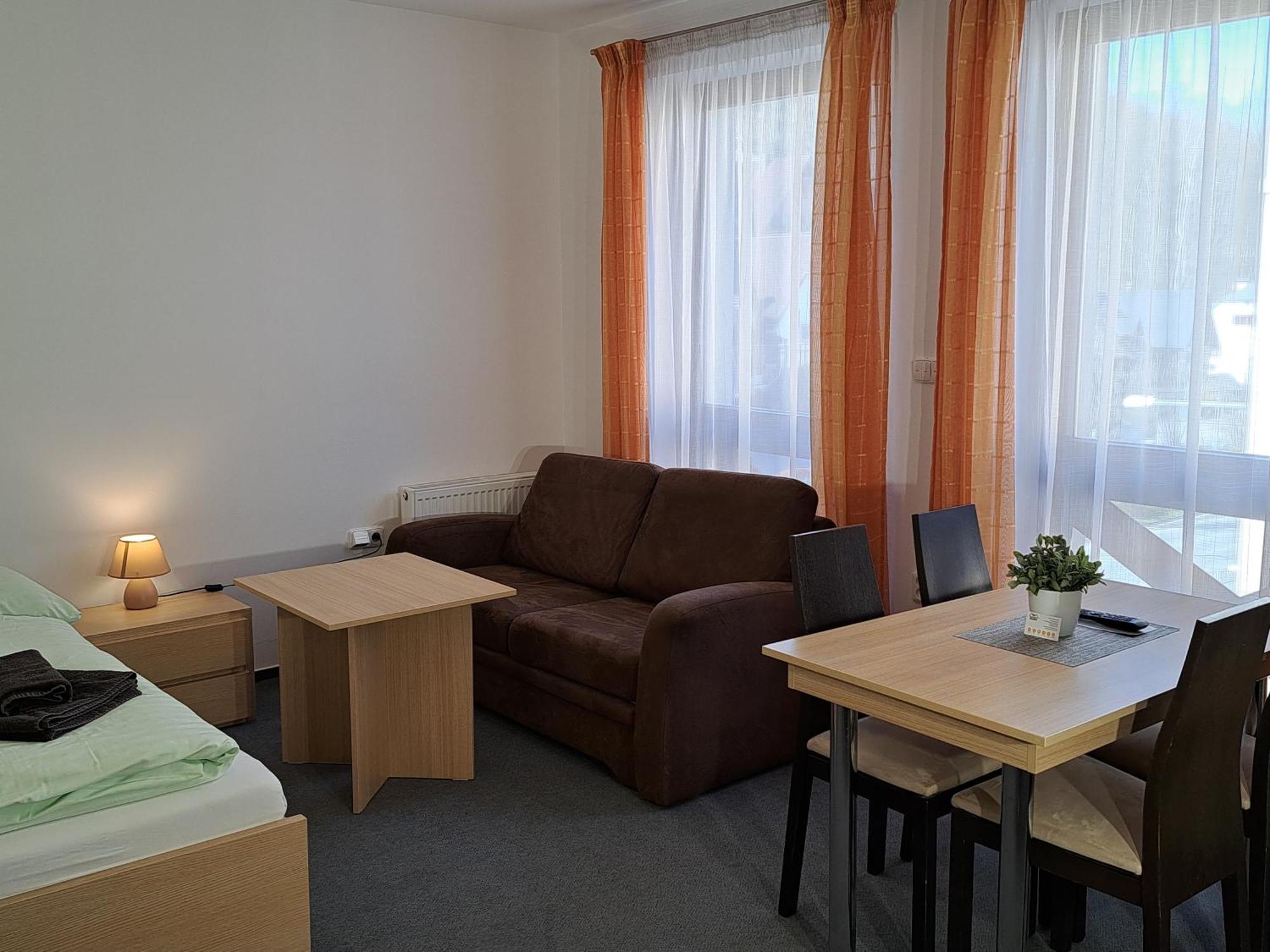 Apartmany Sport With Garage Рокицани Экстерьер фото
