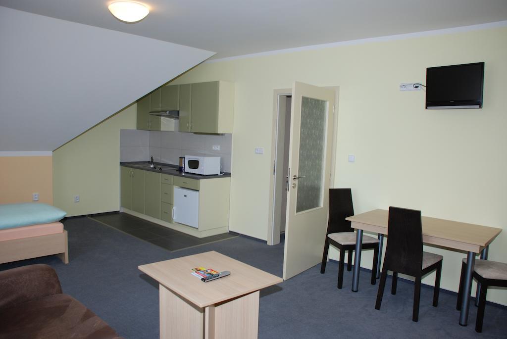 Apartmany Sport With Garage Рокицани Экстерьер фото