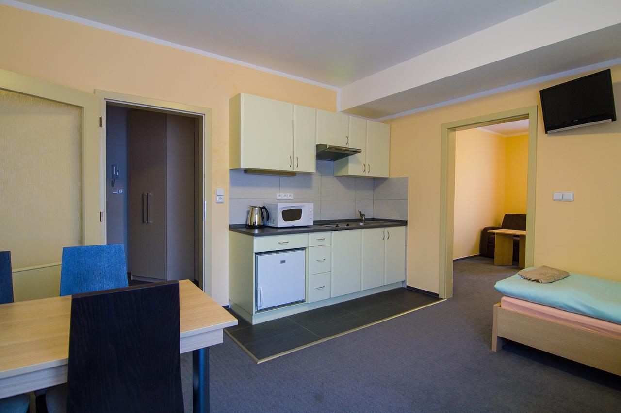 Apartmany Sport With Garage Рокицани Экстерьер фото